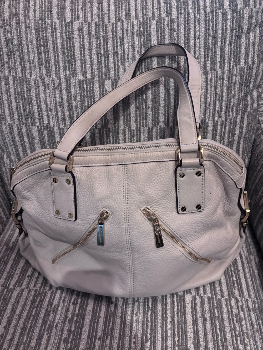 Classic Women's Michael Kors Shoulder Bag in White